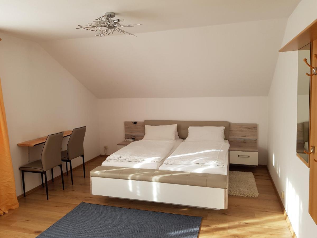 Pension Hofer Bad Berneck im Fichtelgebirge Exterior foto